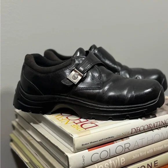 Teva Men’s Black Leather Loafers size 7 1/2 - Picture 2 of 16